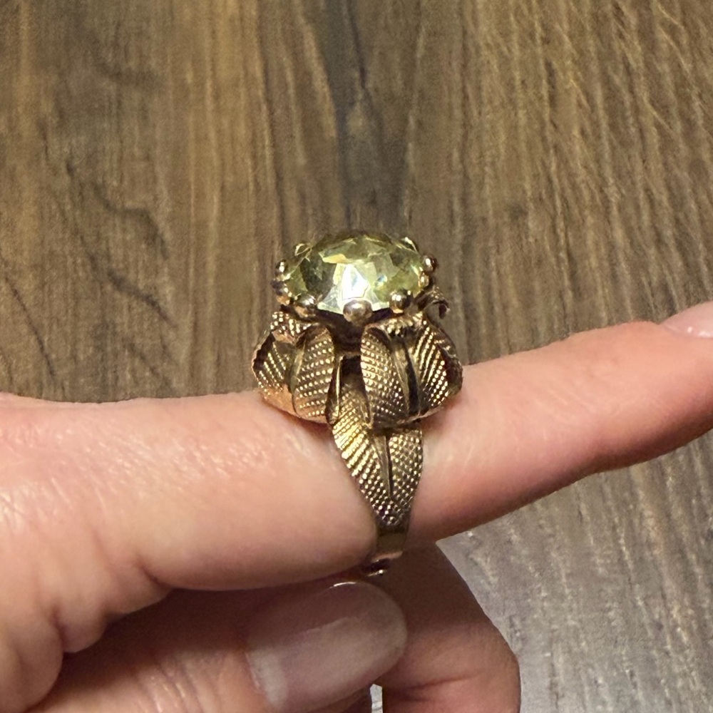 Napier Fabulous vintage adjustable very large stone size 7-10 never worn